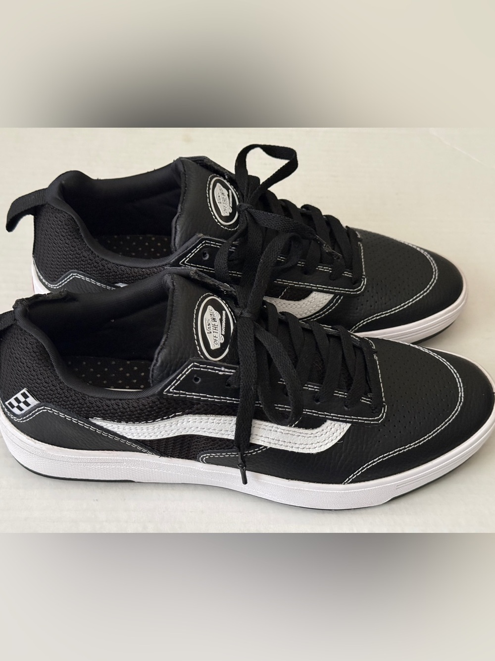 VANS Zahba Leather Black / White Skate Shoes Sneakers #721356 Men's Size 8